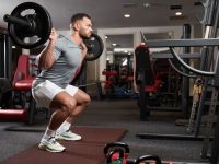Почему высоким трудно приседать со штангой — что выбрать?