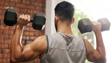 Мощные плечи без боли в суставах тренировка с суперсетом