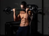 Сгибание рук со штангой: как прокачать бицепс по-максимуму